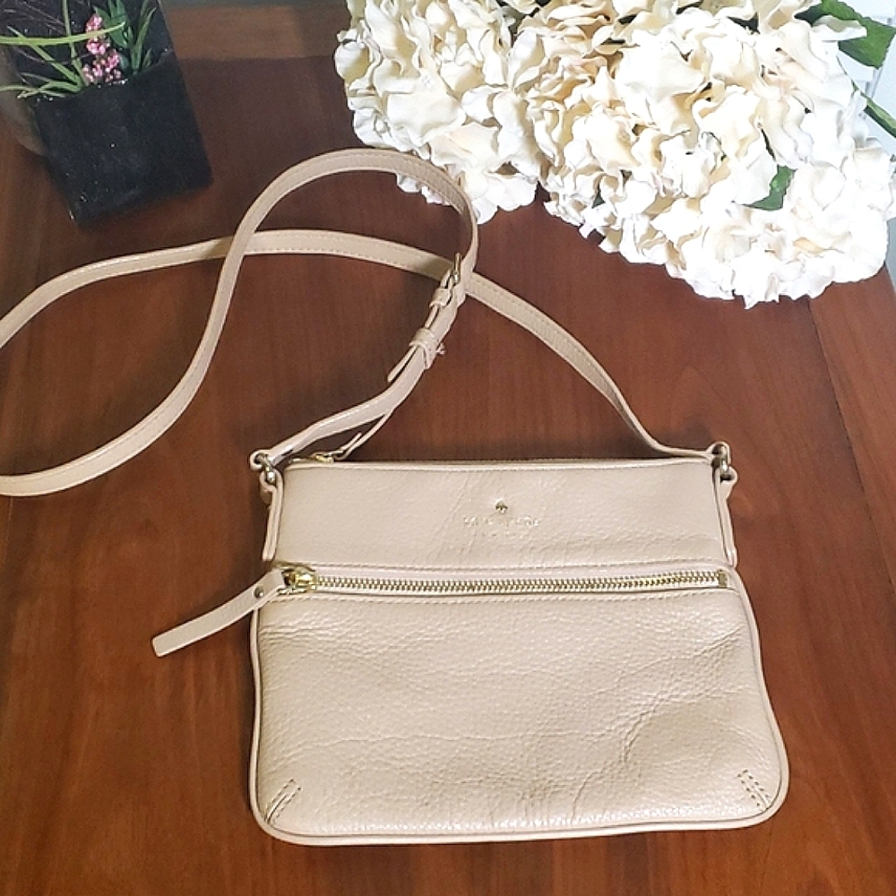 Kate Spade Cross Sholder Purse